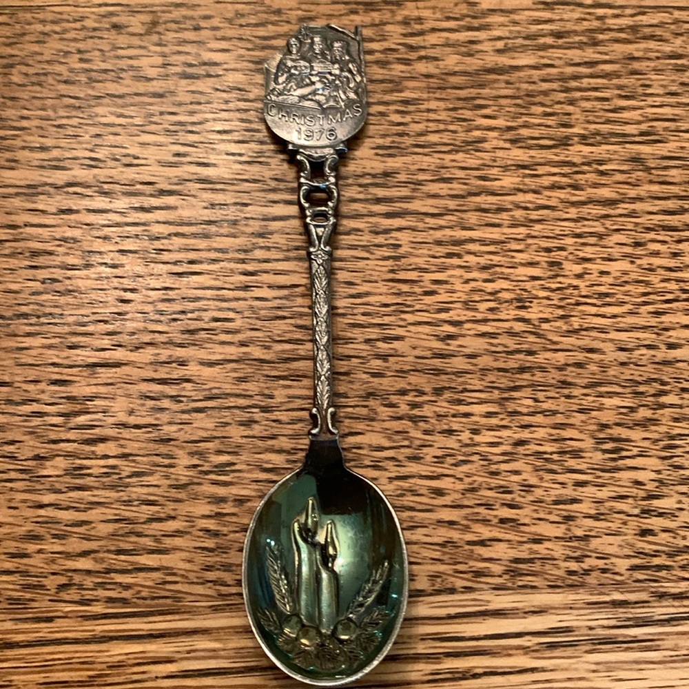 Christmas 1976 silver plated 3 wise men commemorative mini spoon